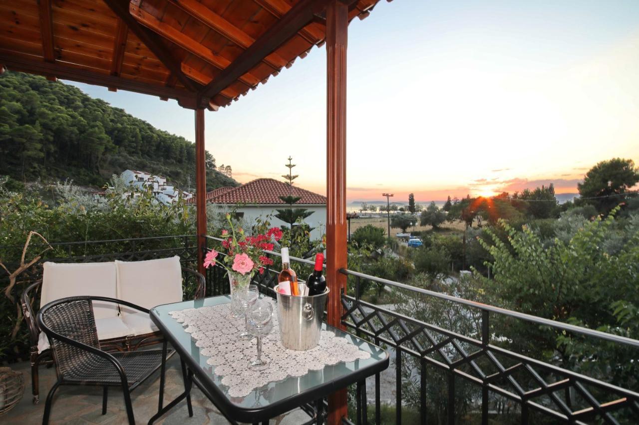 Koromilia Villa 尼欧克利马 外观 照片