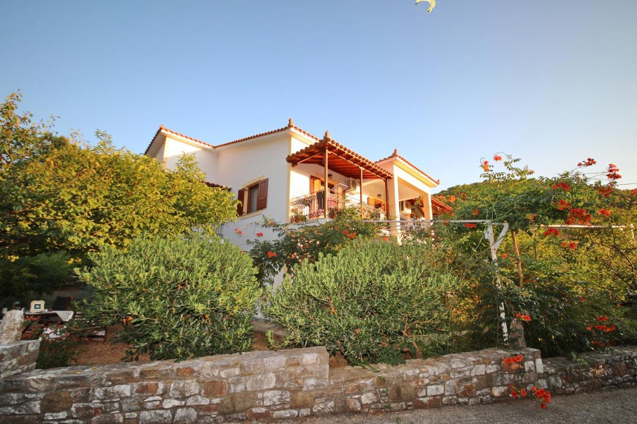 Koromilia Villa 尼欧克利马 外观 照片