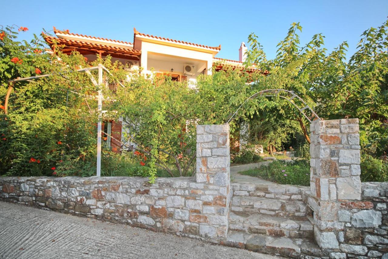 Koromilia Villa 尼欧克利马 外观 照片