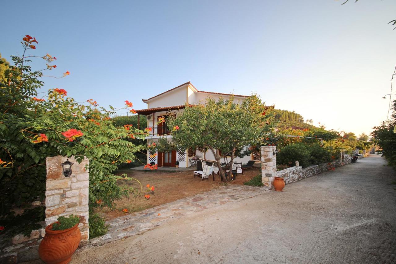 Koromilia Villa 尼欧克利马 外观 照片