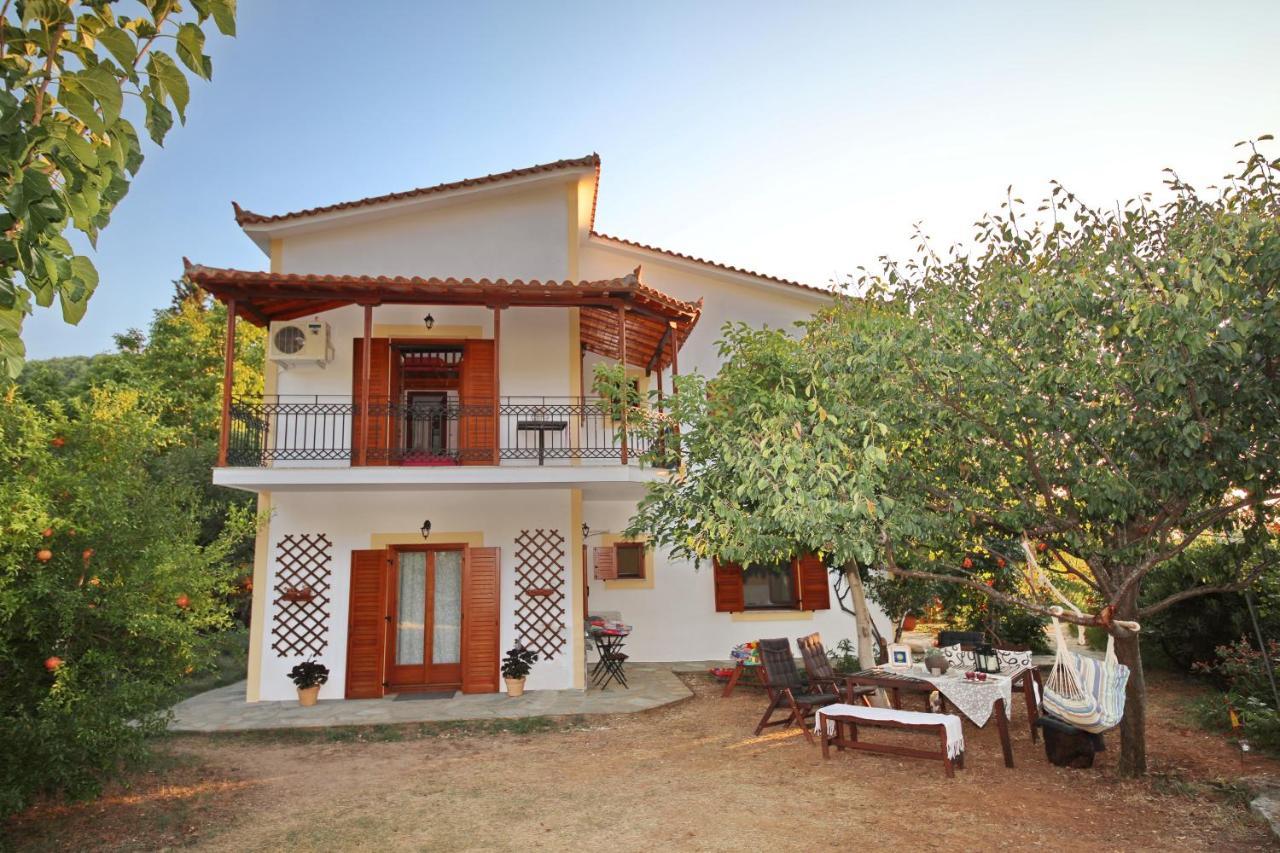 Koromilia Villa 尼欧克利马 外观 照片