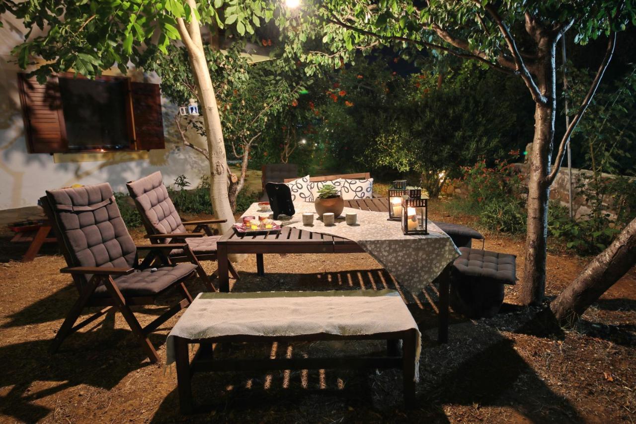Koromilia Villa 尼欧克利马 外观 照片