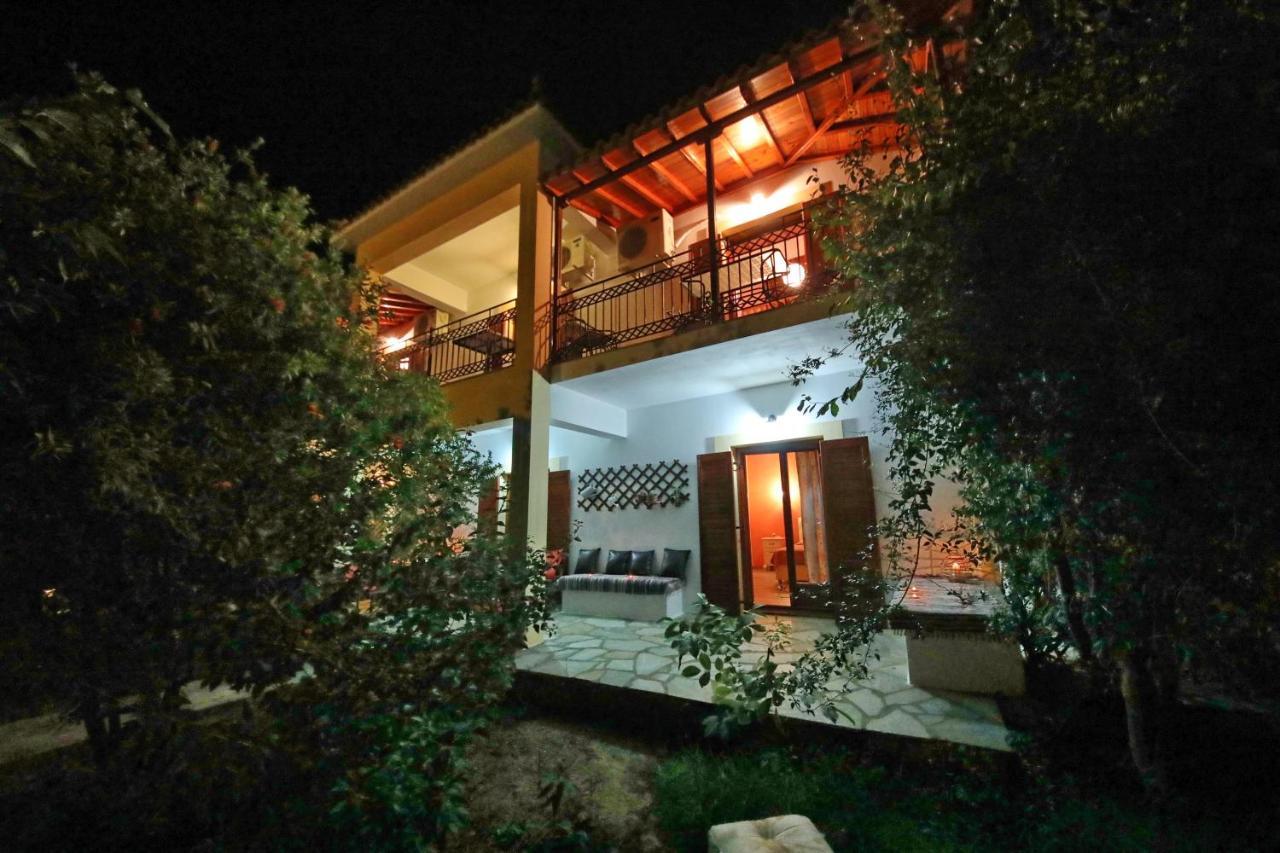 Koromilia Villa 尼欧克利马 外观 照片